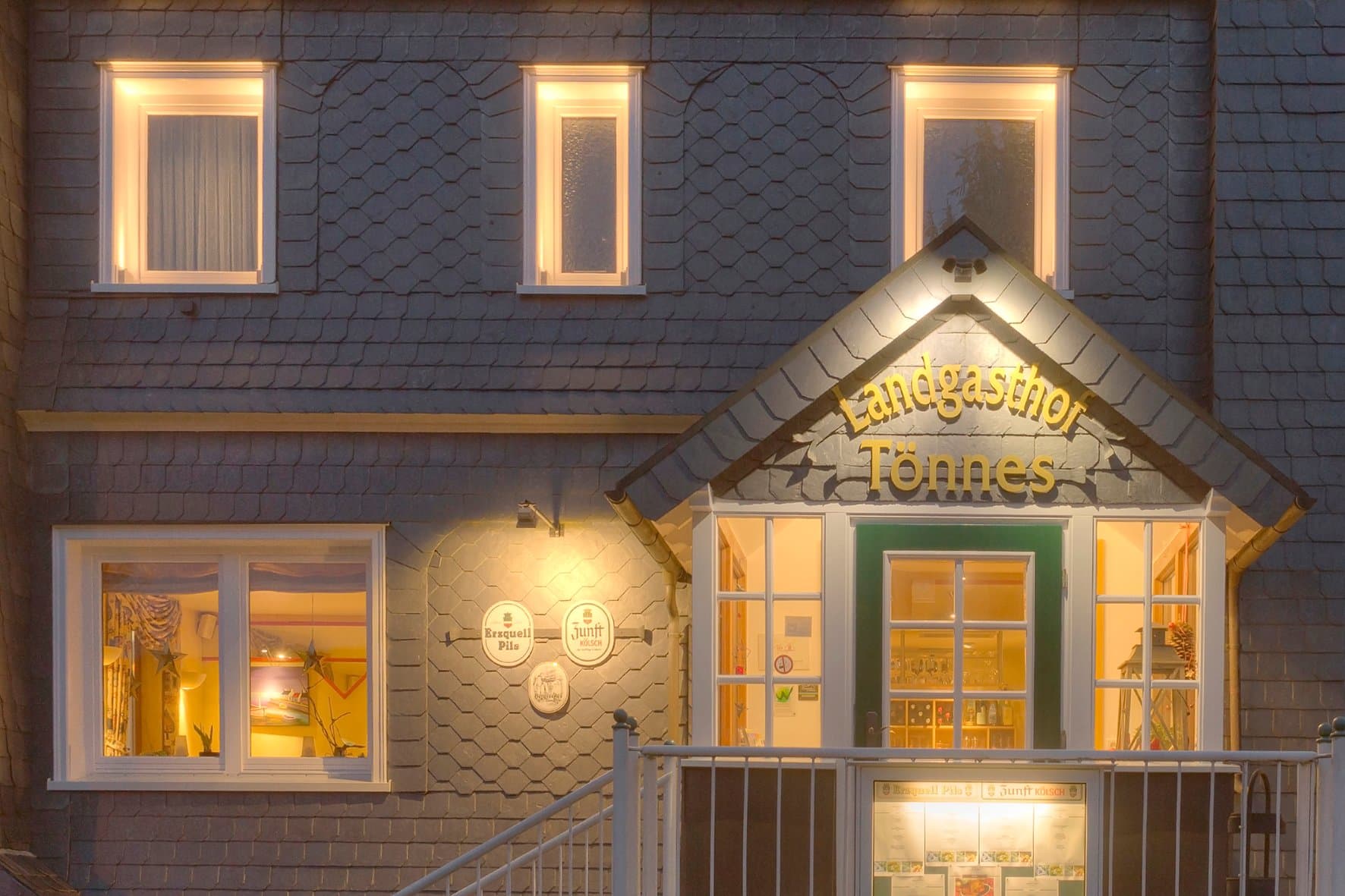 Landgasthof Tönnes, hospitality